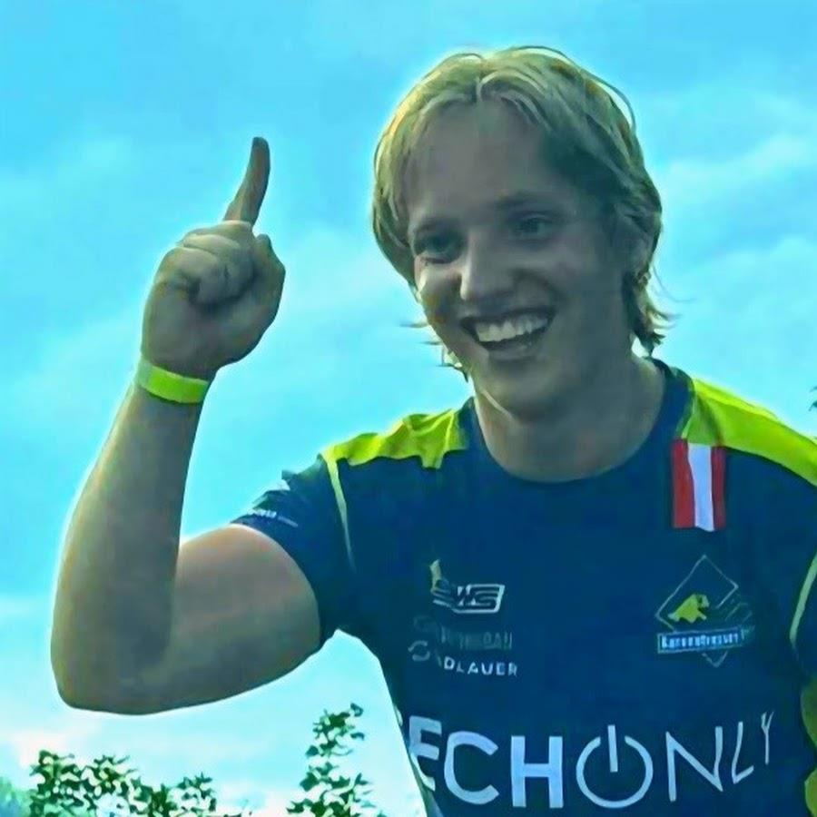 Eric Tobler feiert einen Sieg